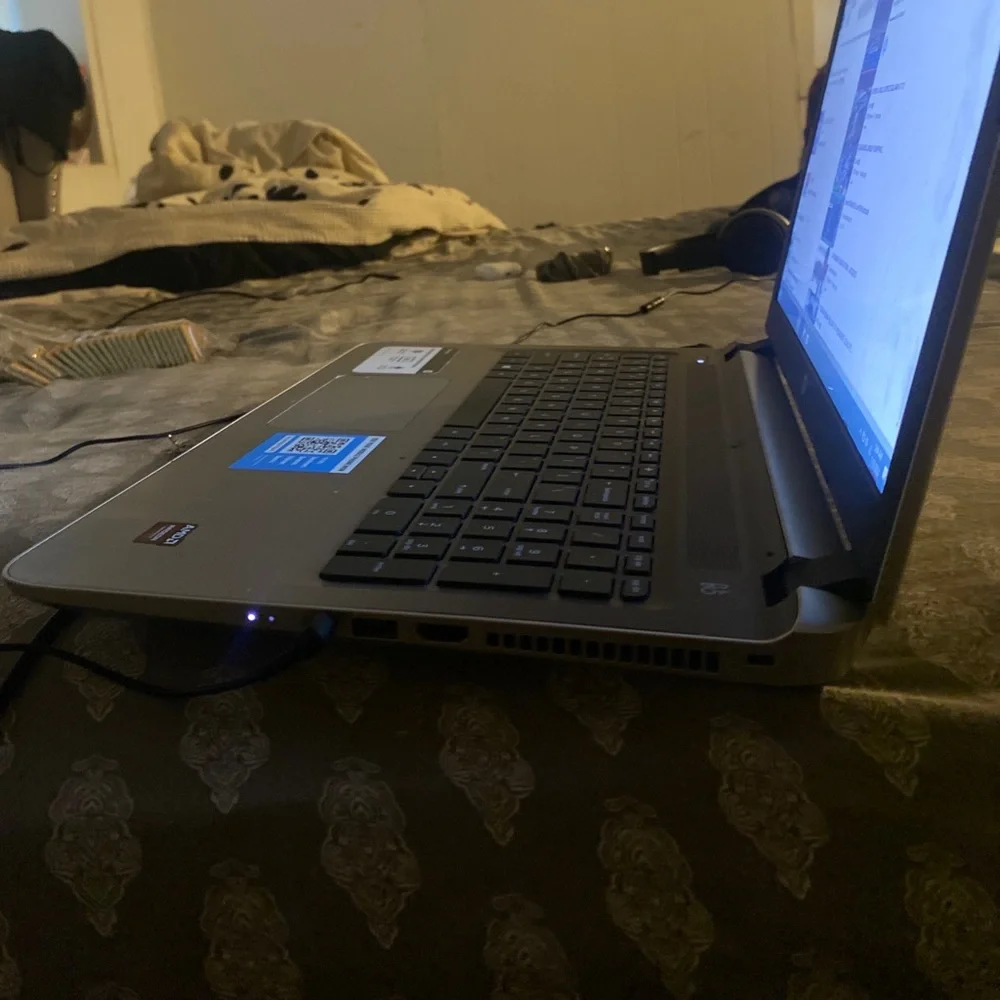 HP laptop